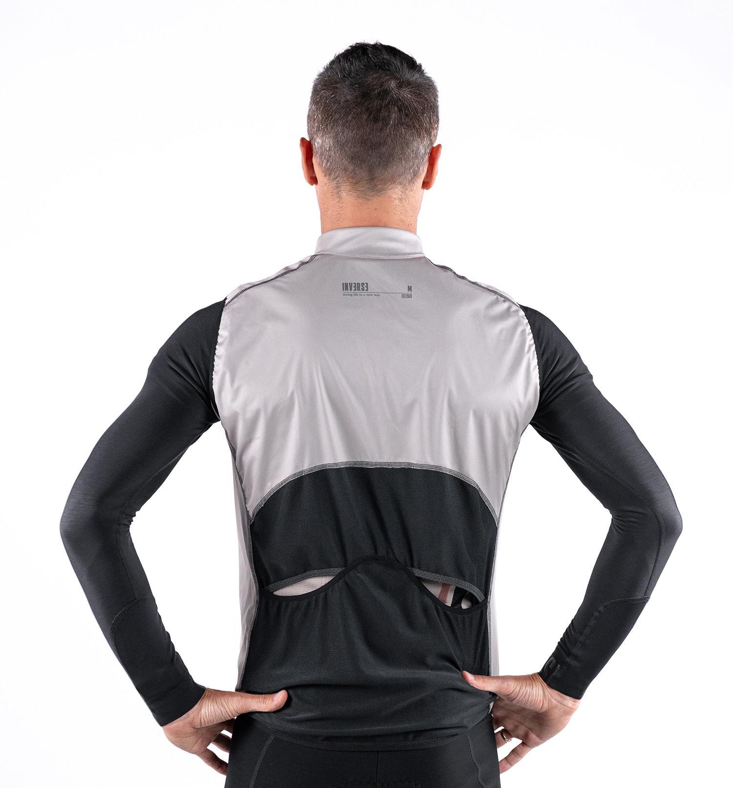 CHALECO-CICLISMO-REVERSIBLE-HOMBRE-STONEBLACK-2
