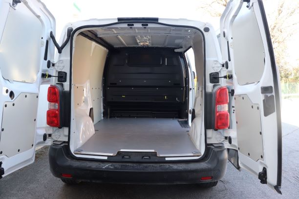 Chão Volkswagen Crafter 2017- L3 Sem portas laterais - Rodado duplo - Image 3
